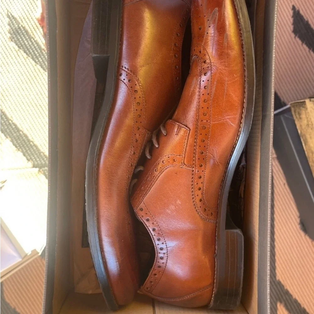 Classic Brown Leather Men's Dress Shoes - Picture 1 of 1